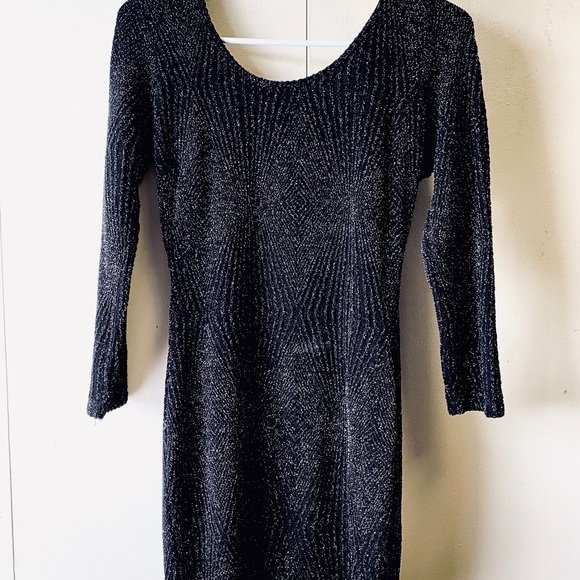 Women’s black mini dress 🖤 - Picture 8 of 10